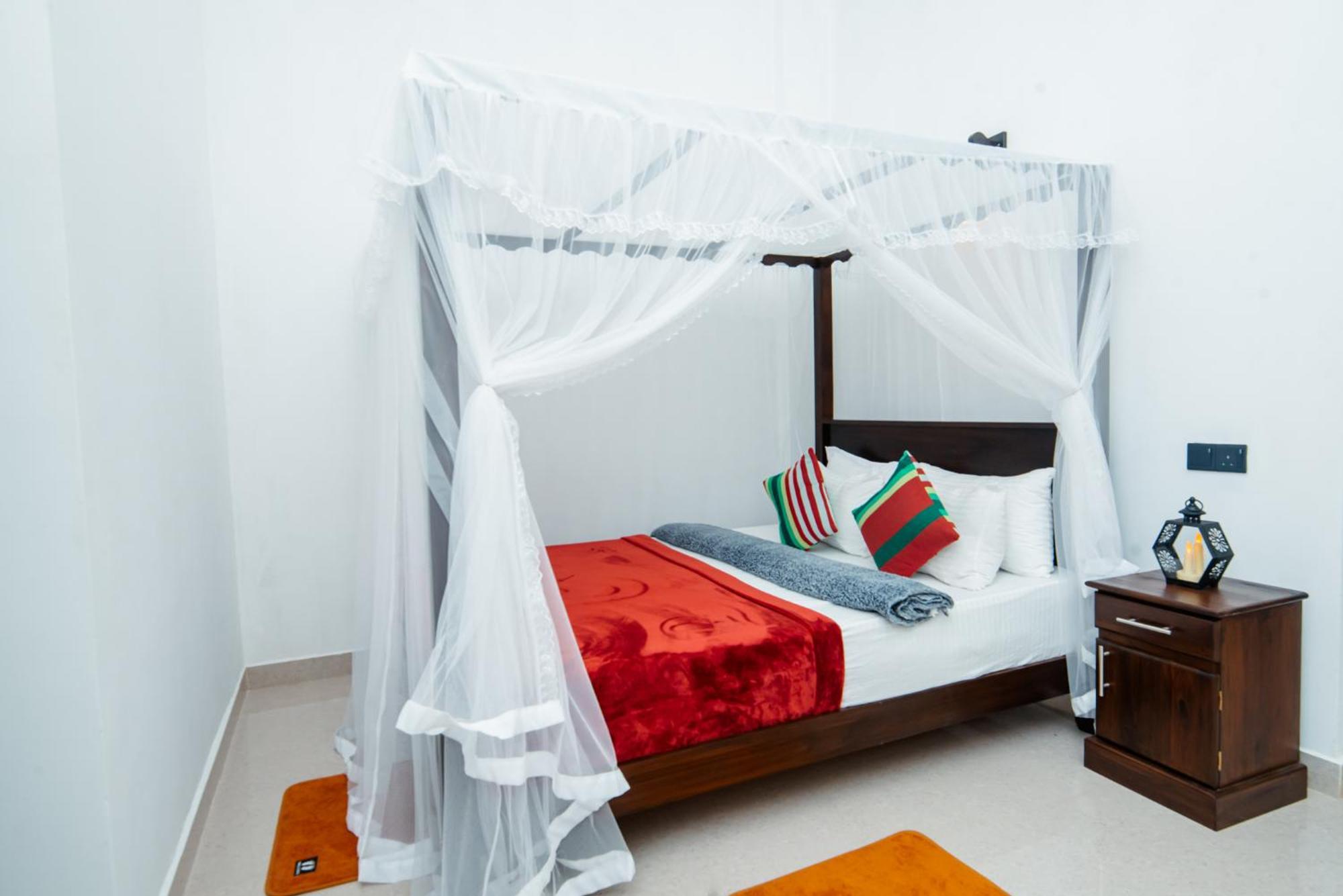 Adams Peak Inn Nallathanniya Luaran gambar