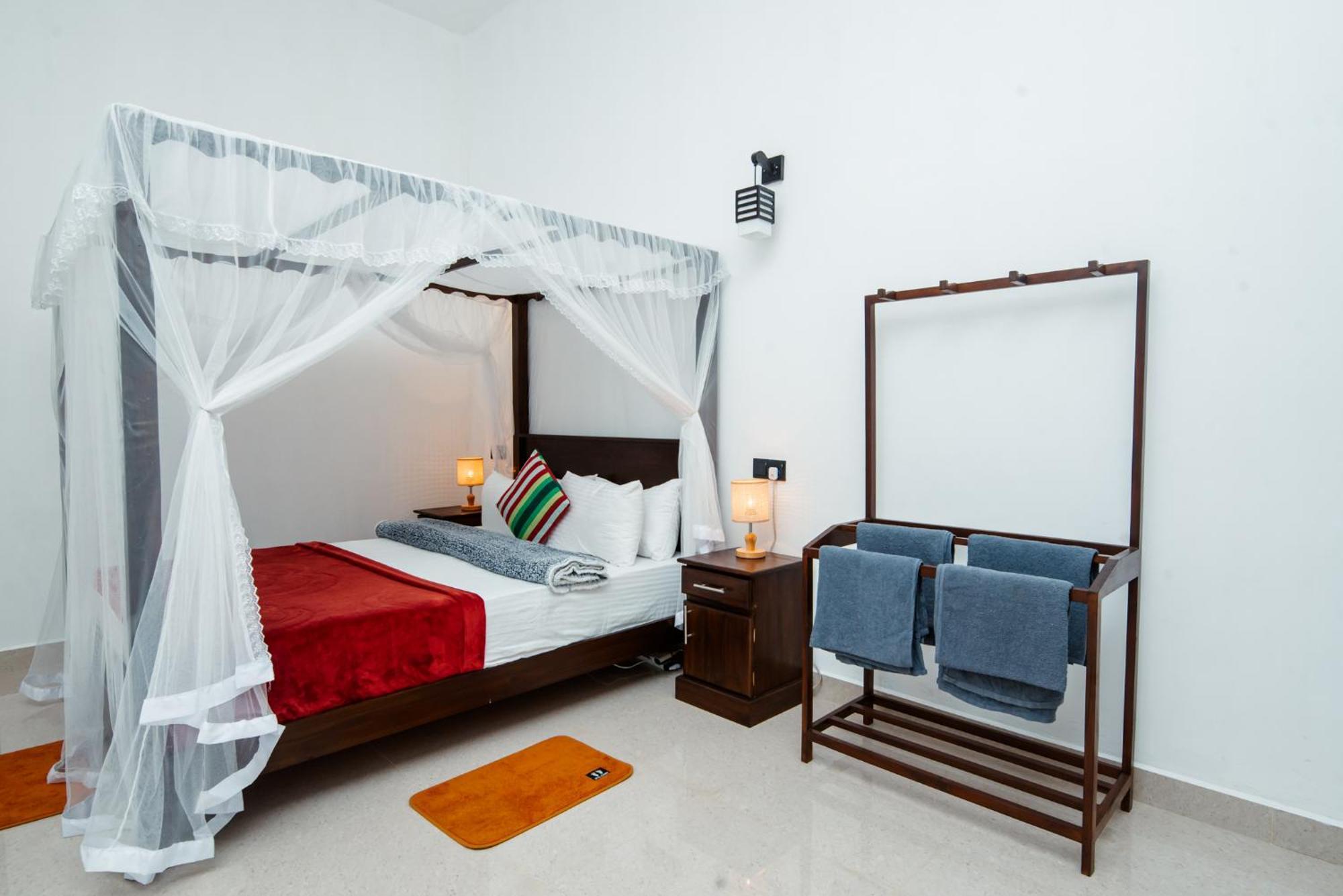 Adams Peak Inn Nallathanniya Luaran gambar