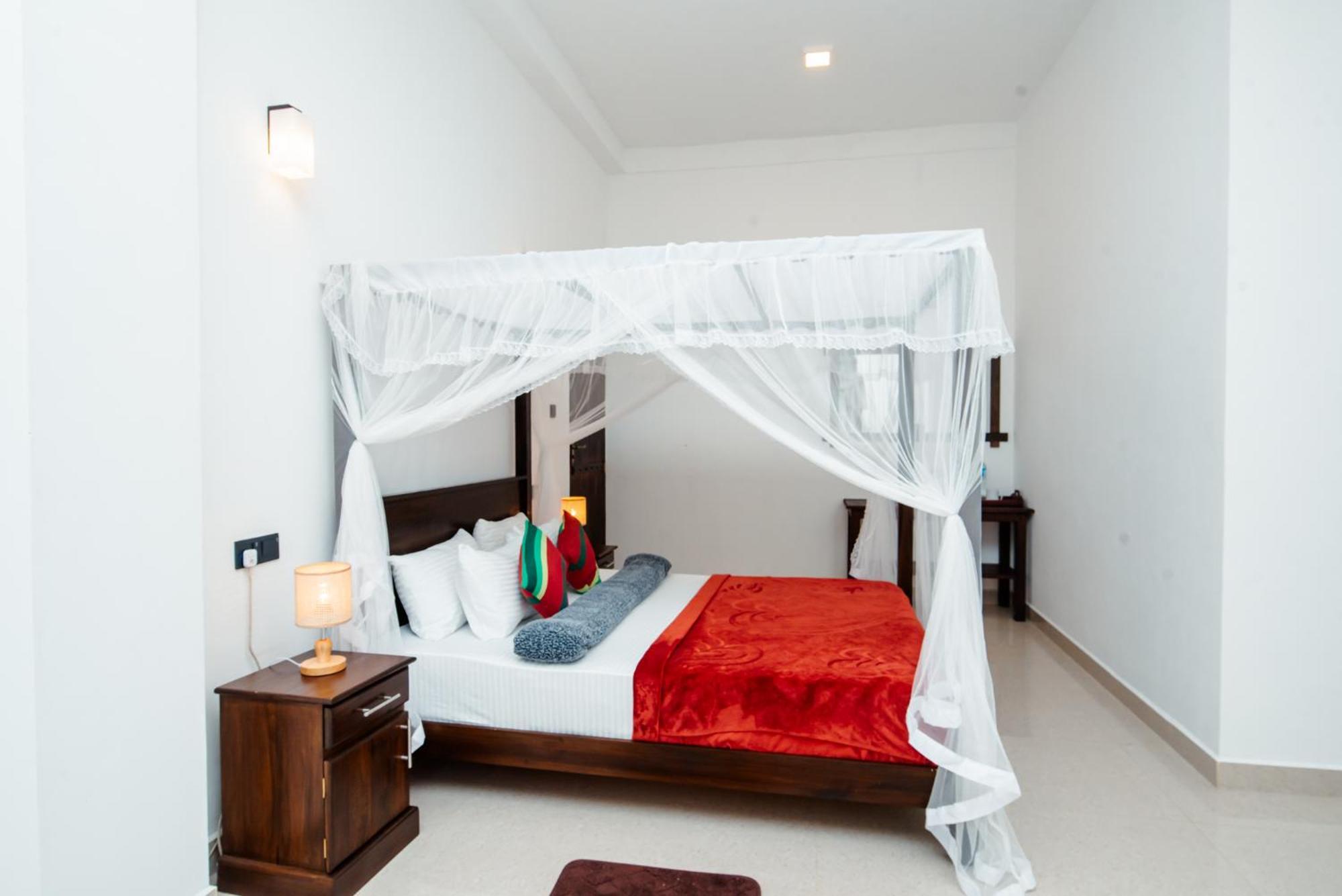 Adams Peak Inn Nallathanniya Luaran gambar